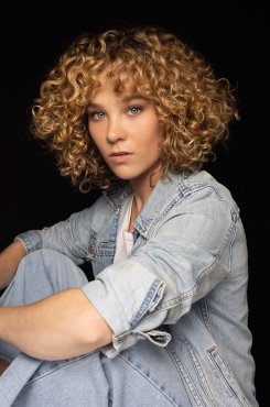 Laura Cameron
