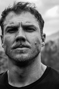 Luke  Davis